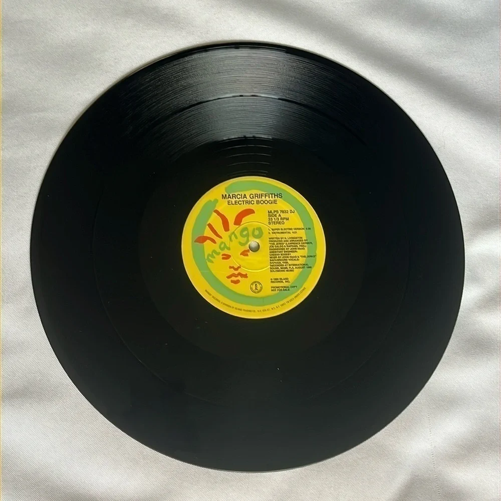 MARCIA GRIFFITHS – "ELECTRIC BOOGIE" VINYL RECORD ✨✨✨ - Picture 3 of 4